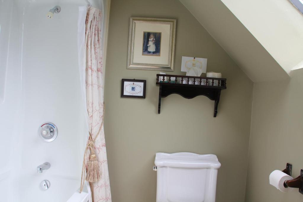 Lynwood Inn Baddeck Bagian luar foto