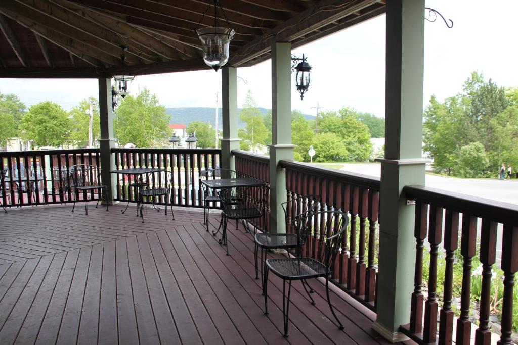 Lynwood Inn Baddeck Bagian luar foto