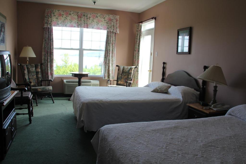 Lynwood Inn Baddeck Ruang foto
