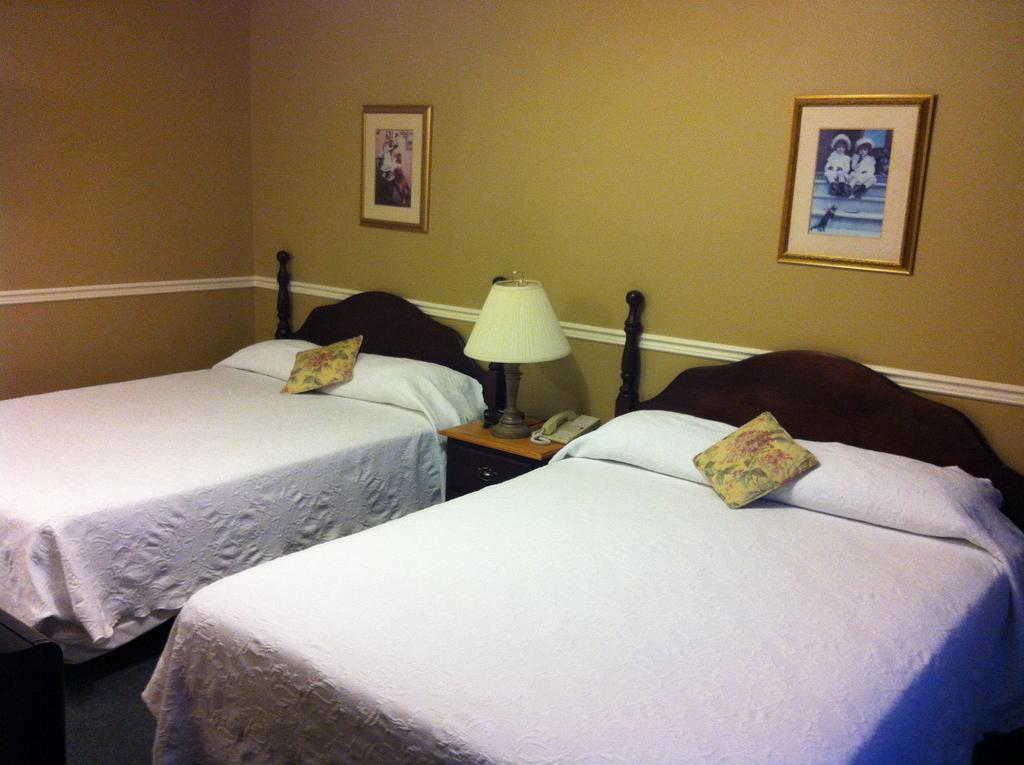 Lynwood Inn Baddeck Bagian luar foto